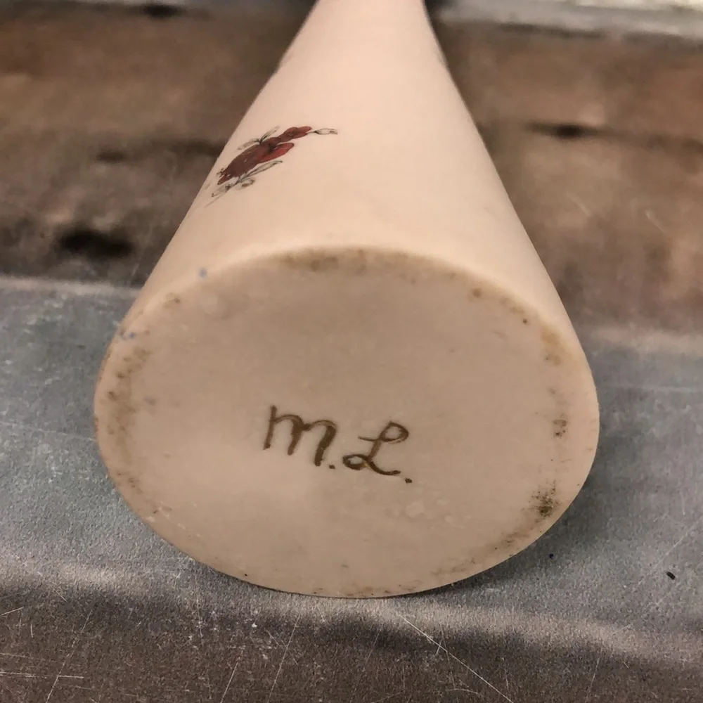 Hand painted pink pottery 6.5” bud‎ vase with red roses signed initials M.L.